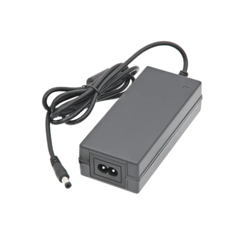 Alimentador Fijo 15V 4A [5.5x2.1mm]
