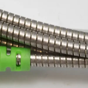 Cable blindado de fibra óptica SC/APC a SC/UPC Monomodo Simplex, 3m — imagen 2