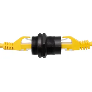 Adaptador FTP RJ45 Hembra-Hembra para empotrar con rosca, incluye tapa — imagen 4
