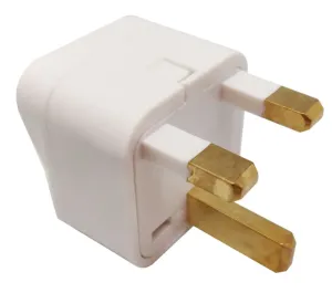 Adaptador Universal para INGLATERRA, 250V 13A, Económico — imagen 1